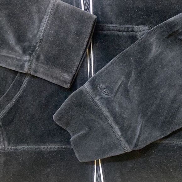 GD Velvet Women’s Sweater Size Approximately S M - Picture 3 of 4